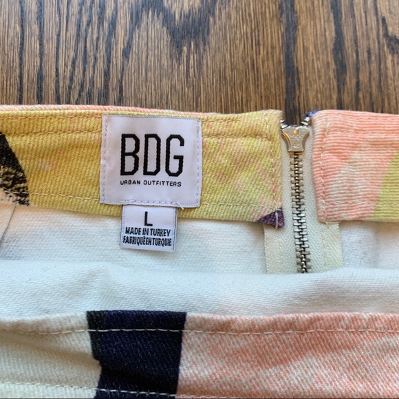 BDG white peach and black denim mini skirt - Picture 4 of 4